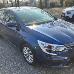Renault Megane 4 Life M&eacute;gane IV  Blue dCi 95 La Gen&eacute;touze