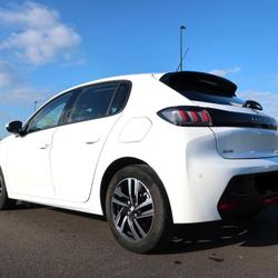 Peugeot 208 Allure PureTech 100 S&amp;S BVM6 Plo&euml;rmel