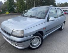 Renault Clio - Baccara 1.8 - 8 990 €