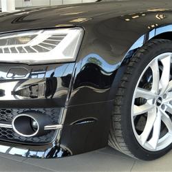 Audi S8 Plus V8 4.0 TFSI 605 Tiptronic 8 Quattro Sport La Fl&egrave;che