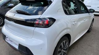 Peugeot 208  - photo 1
