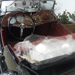 MG TD CG fran&ccedil;aise COLLECTION avec certificat FFVE 4 cylindres 1250 cc Plo&euml;rmel