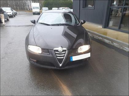 Alfa Romeo GT - Selective  1.9 JTD M-JET 150 - 6 890 €