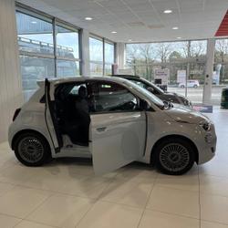 Fiat 500 III Ic&ocirc;ne 500 3+1 e 118 ch Saint-Nicolas-de-Redon