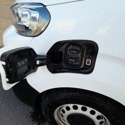 Peugeot Expert PREMIUM FGN TOLE STANDARD ELECTRIQUE 75KWH 136 Thouar&eacute;-sur-Loire