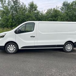 Nissan Primastar ACENTA L2H1 3T1 2.0 DCI 150 S/S DCT Thouar&eacute;-sur-Loire