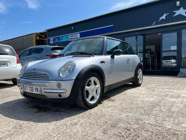 Mini Cooper  - 7 490 €