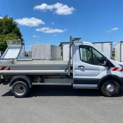 Ford Transit 2.2TDCI 155CH BENNE ET COFFRE 3.5 RJ Thouar&eacute;-sur-Loire
