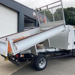 Iveco Daily chassis cabine BENNE COFFRE 35C18 HI-MATIC Mouilleron-le-Captif