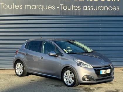 Peugeot 208 - Allure  BlueHDi 100ch S&amp;S BVM5 - 11 500 €
