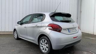 Peugeot 208  - photo 2