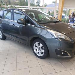 Peugeot 5008 Active 5pl 1.6 HDi 115ch FAP BVM6 Bourbriac