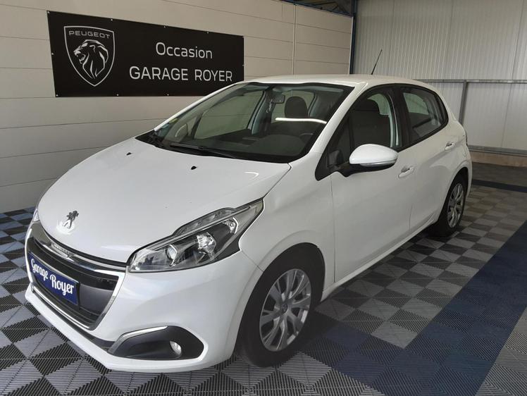 Peugeot 208  - 9 990 €