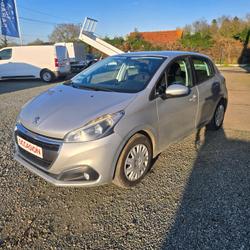 Peugeot 208 Active 1.6 BlueHDi 75ch BVM5 Belle-Isle-en-Terre