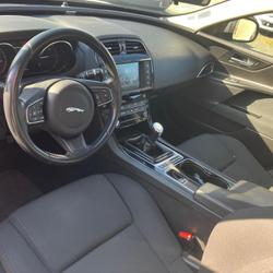 Jaguar XE Prestige 2.0 D - 180 ch La Gen&eacute;touze