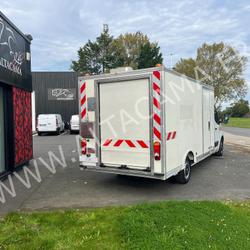 Renault Master PEINTURE COMPARTIMENT VESTIAIRE 125cv L3H2 RIDEAU COULISSANT ARRIERE TRANSPORT Tr&eacute;gueux