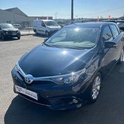 Toyota Auris Dynamic Hybride 136h Broons