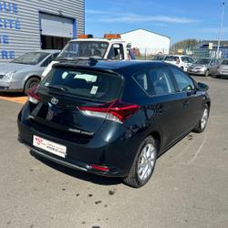 Toyota Auris Dynamic Hybride 136h Broons