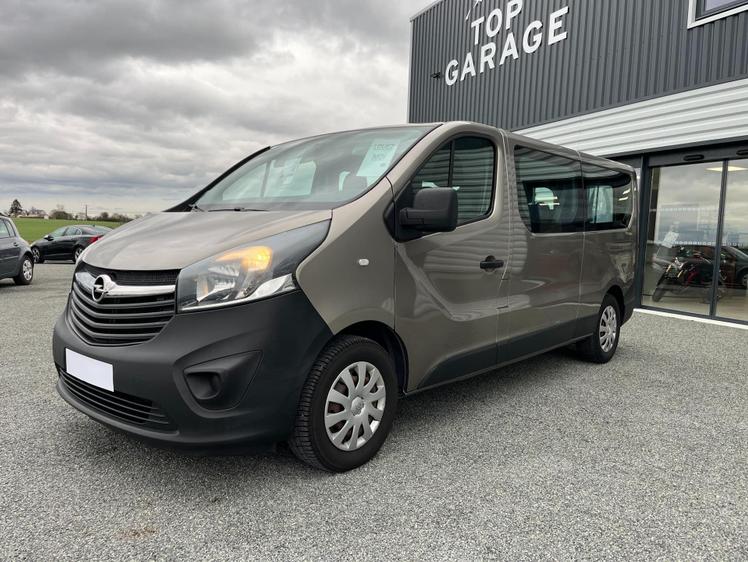 Opel Vivaro combi  - 80 €