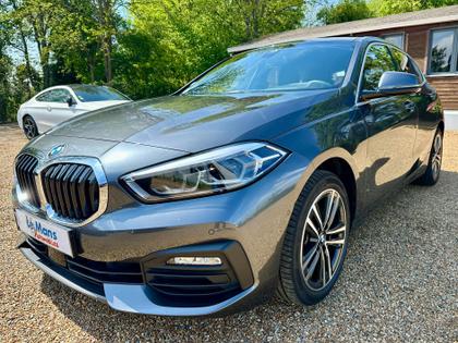 BMW Serie 1 - Business Design  118d 150 ch BVA8 - 24 900 €