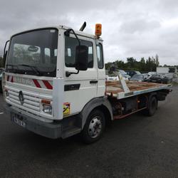 Autres Renault  Saint-&Eacute;tienne-de-Montluc