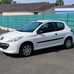 Peugeot 206+ Urban 1.1e 60ch Angers