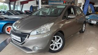 Peugeot 208  - photo 0