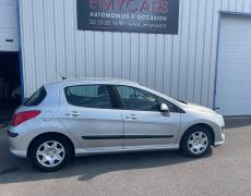 Peugeot 308 - Confort Pack  1.6 HDi 92ch FAP BLUE LION - 5 290 €