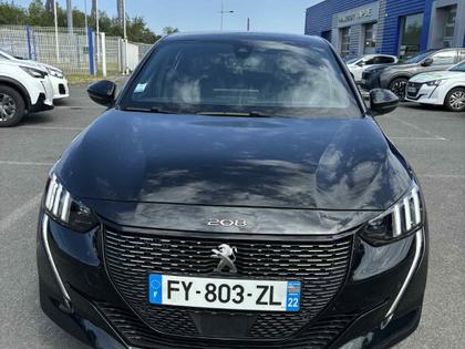 Peugeot 208 - GT  PureTech 130 S&amp;S EAT8 - 15 500 €