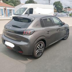 Peugeot 208 Allure PureTech 100 S&amp;S BVM6 La Garnache