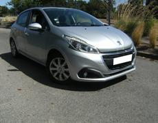 Peugeot 208 - Active Business  208 1.6 BlueHDi 100ch S&amp;S BVM5 - 8 950 €