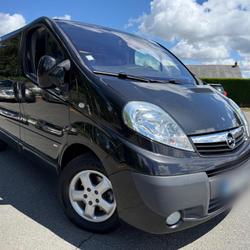 Opel Vivaro fourgon Cosmo 2.5 CDTI 145 ch Euro4 C1 Melesse