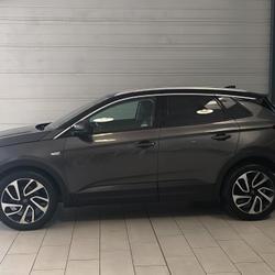 Opel Grandland Ultimate 1.2 Turbo 130 ch BVA8 SAINT-MARTIN-DES-CHAMPS
