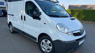 Opel Vivaro fourgon  - photo 2