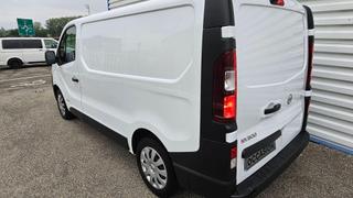 Nissan NV 300  - photo 4