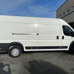 Peugeot Boxer ASPHALT TOLE 435 L4H2 BLUEHDI 140 S&amp;S Laval