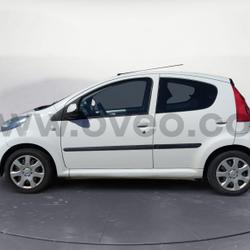 Peugeot 107 Trendy 1.0e 12V 68ch BLUE LION Lorient