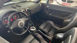 Audi TT roadster  - photo 1