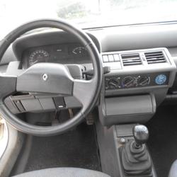 Renault Clio 1 CHIPIE 1.2 Les Cerqueux