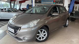 Peugeot 208  - photo 0