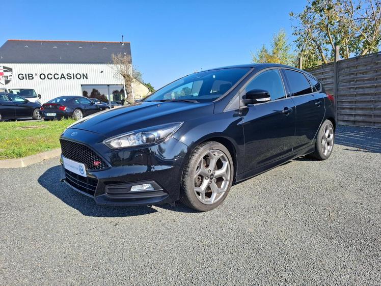 Ford Focus  - 18 900 €