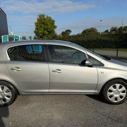 Opel Corsa Cosmo 1.4 - 100 ch Twinport Tanis