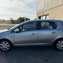 Opel Corsa Cosmo 1.4 - 100 ch Twinport Tanis