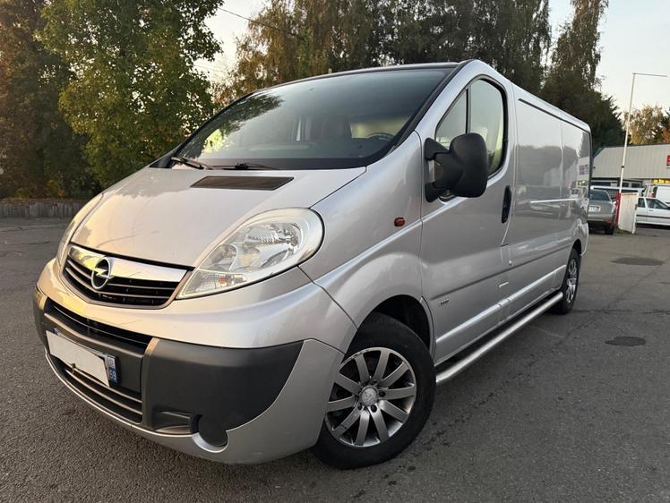 Opel Vivaro fourgon  - 11 990 €