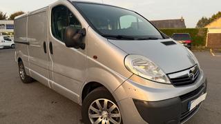Opel Vivaro fourgon  - photo 2