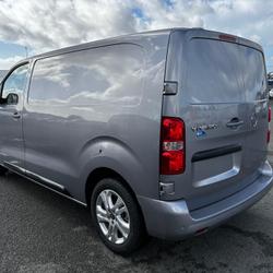 Opel Vivaro fourgon FGN TAILLE M BLUEHDI 180 S&amp;S EAT8 Thouar&eacute;-sur-Loire