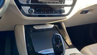 BMW X3  - Luxury - photo 4