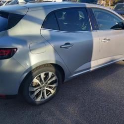 Renault Megane 4 Techno IV Blue dCi 115 EDC Venansault