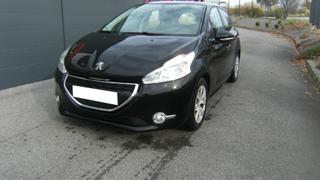 Peugeot 208  - photo 1