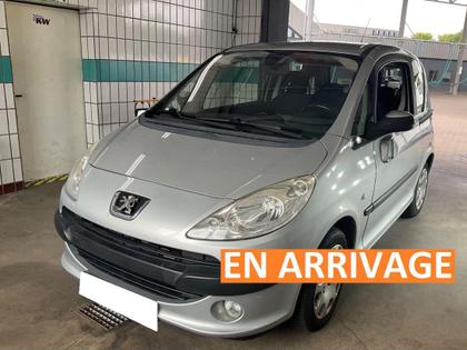 Peugeot 1007 - Sporty  1.6e 16V 110ch - 5 995 €